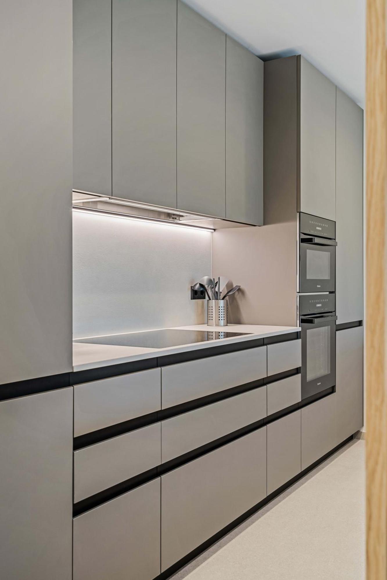 Appartement Spacious 6th-floor Gem: Modernity Meets Comfort